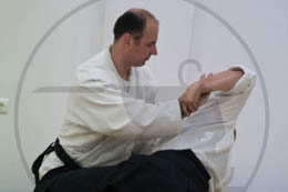 ../resources/photos/aikido/urban_seminar_May14/photos/urban_seminar_May14_32.jpg